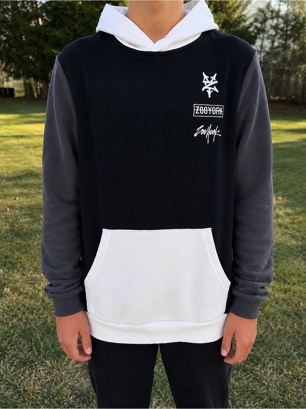 Zoo York Color Block Pullover Hoodie Youth XL 16 Black Gray